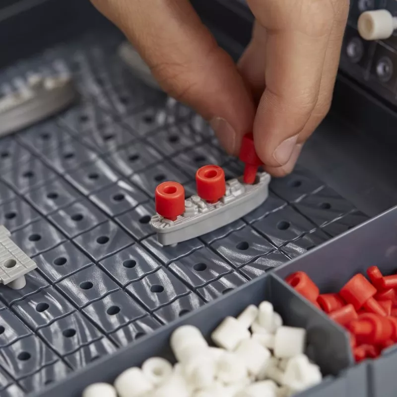 Stalo žaidimas HASBRO Battleship Strategy – stalo strateginis žaidimas, rekomenduojamas amžius 7+