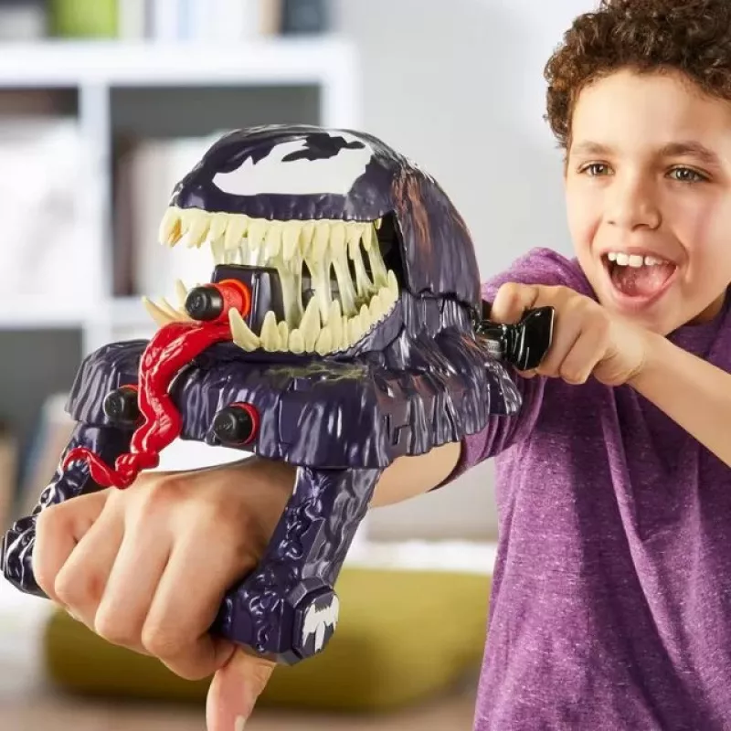 Žaislinis pirštinės tipo šaudyklė Hasbro Marvel Spider-Man Venom Strike Blaster Violetinė