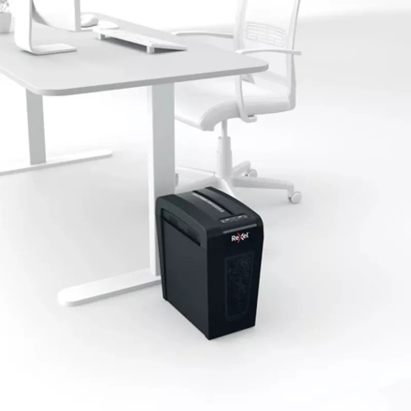 Rexel Secure X8-SL Whisper-Shred kryžminio pjaustymo popieriaus smulkintuvas P4