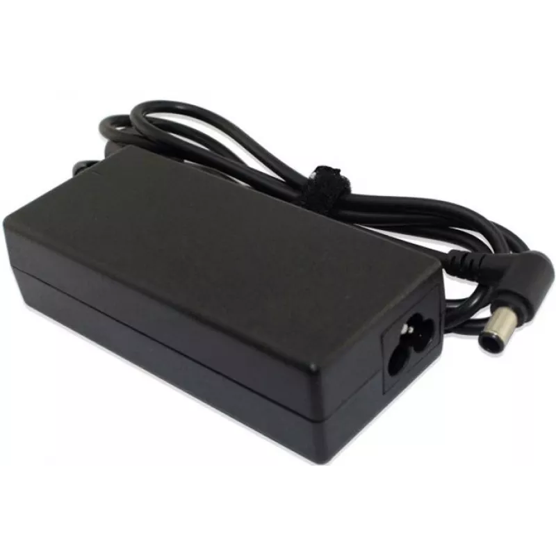 Maitinimo adapteris CoreParts MBA50147 65W vidinis 110-230V 3.33A juodas