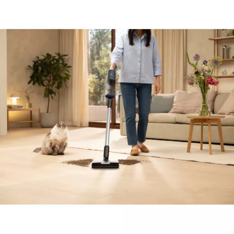 Electrolux EP61H21WET 2-in-1 stick vacuum baterija Dry Bagless 0.6 L 85 W Blue 2.5 Ah