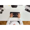 Contour Design Rollerpelė Pro plonas veganinės odos riešo atrama belaidė