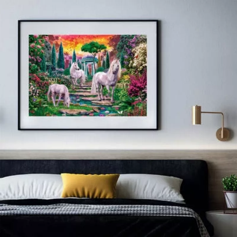 Clementoni Classical garden unicorns dėlionė 2000 vnt. Gyvūnai