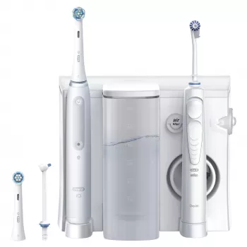 „Oral-B iO4 & OxyJet“ burnos priežiūros centras, baltas