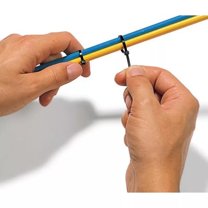 Techly ISWT-14235-BK nailono kabelių raiščiai, 142 x 3,5 mm, 100 vnt., juodi
