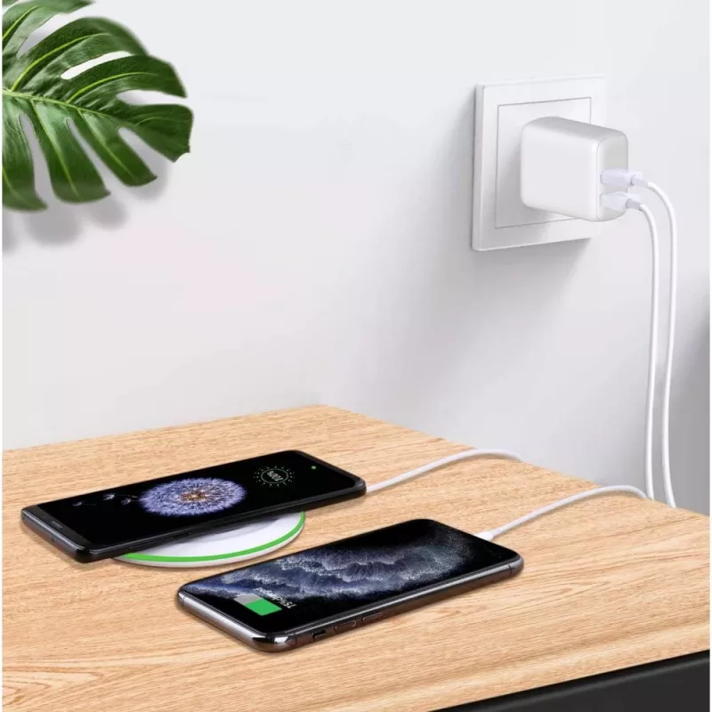 Techly IPW-USB-2C35W mobiliojo įrenginio įkroviklis Nešiojamasis kompiuteris, Išmanusis telefonas, Planšetinis kompiuteris Balta Kintamoji srovė Greitasis įkrovimas Vidinis
