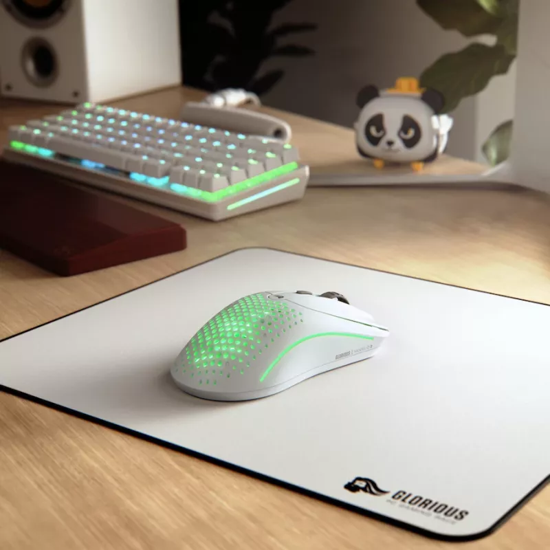 Glorious Gaming Glorious Model O Wireless 2 - matinė balta, dešiniarankė, lazerinė, RF belaidė + USB Type-C, 26000 DPI, 1 ms, balta