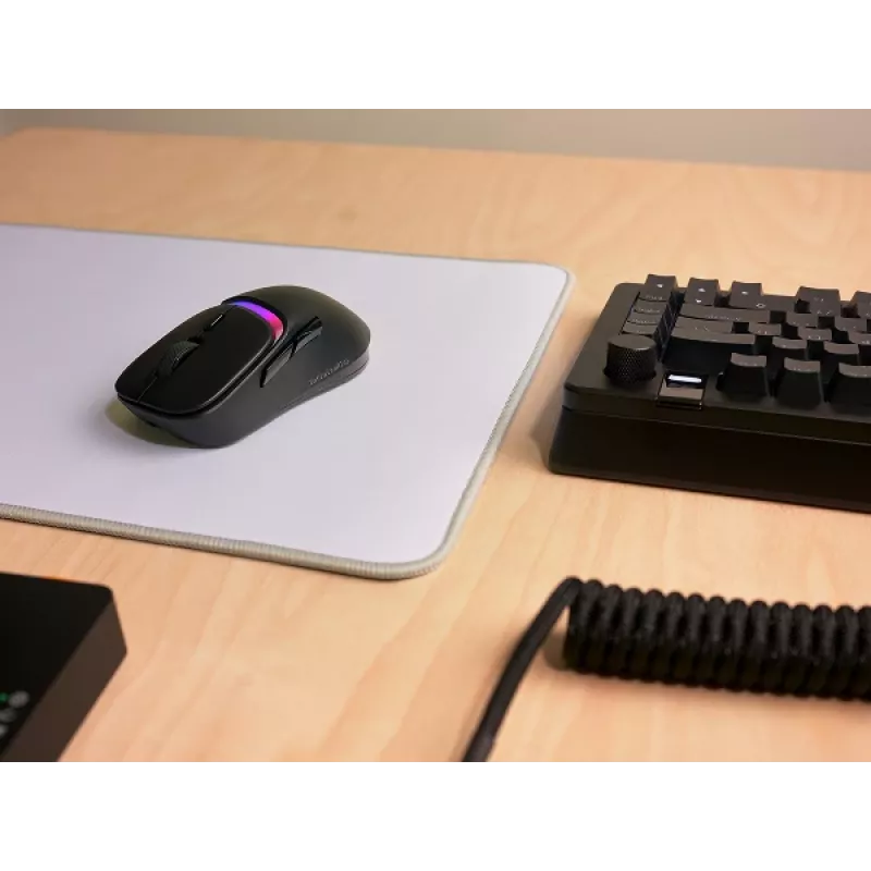Glorious Gaming Model D3 Wireless pelė, skirta žaidimams – InfinitePlay keičiamų baterijų sistema, 8k apklausa, 130M paspaudimų optiniai jungikliai, itin lengva 69 g, 30K DPI optinis jutiklis, RGB – juoda
