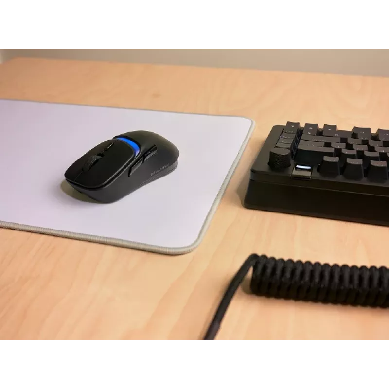 Glorious Gaming Model D3 Wireless pelė, skirta žaidimams – InfinitePlay keičiamų baterijų sistema, 8k apklausa, 130M paspaudimų optiniai jungikliai, itin lengva 69 g, 30K DPI optinis jutiklis, RGB – juoda
