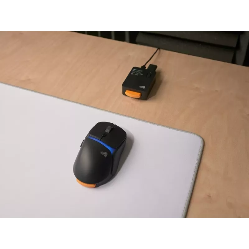 Glorious Gaming Model D3 Wireless pelė, skirta žaidimams – InfinitePlay keičiamų baterijų sistema, 8k apklausa, 130M paspaudimų optiniai jungikliai, itin lengva 69 g, 30K DPI optinis jutiklis, RGB – juoda