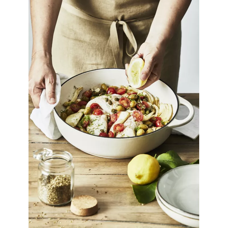 Tefal ketaus kepimo keptuvė LOV E25972, apvali 3,8 L, 28 cm, smėlio spalvos