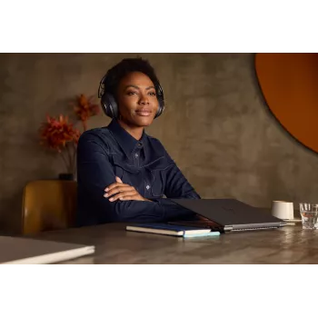 HP Poly Voyager Surround 80 UC Microsoft Teams sertifikuotos USB-C ausinės + USB-C/A adapteris