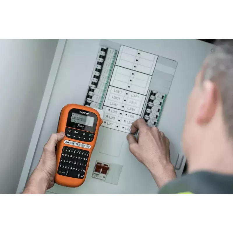 Etikečių spausdintuvas Brother PT-E110VP Tiesioginė terminė Spalva 180 x 180 DPI 20 mm/sek TZe QWERTY