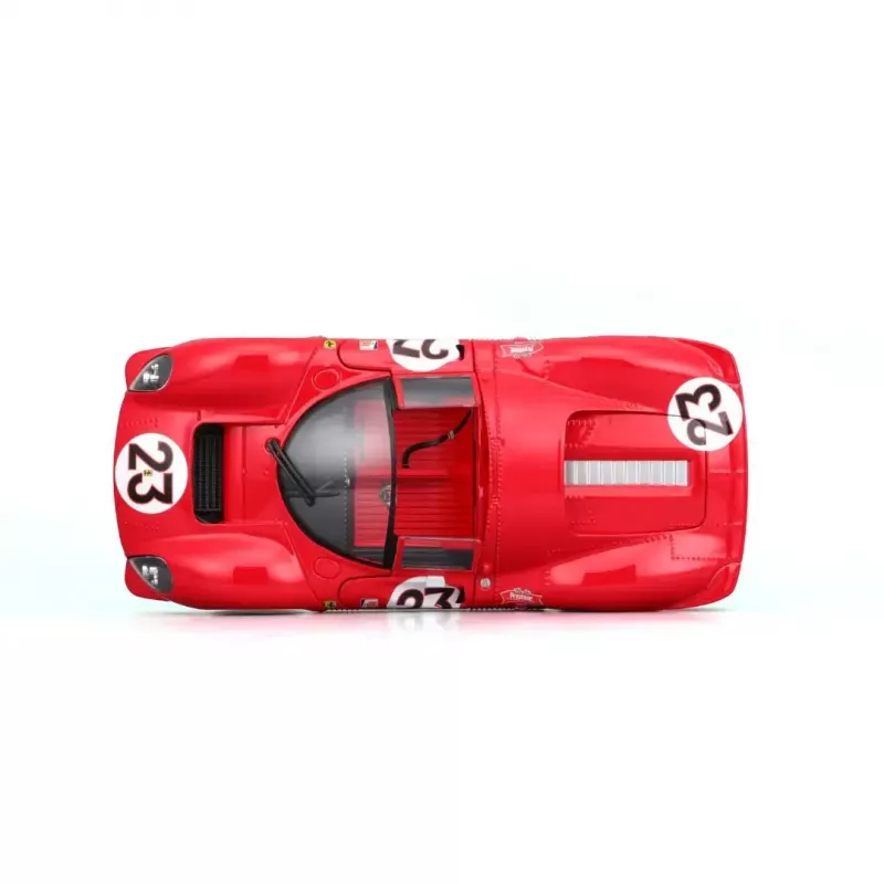 Superautomobilio modelis Bburago Ferrari 330 P4 Daytona, iš anksto surinktas 1:24 masteliu