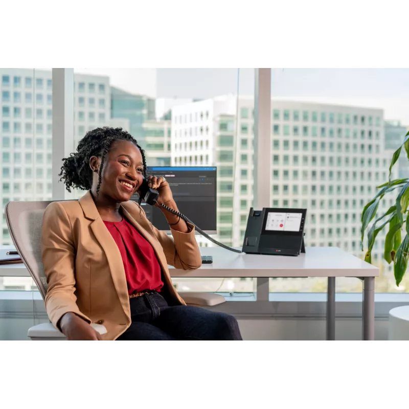 HP Poly CCX 600 Business Media Phone, skirtas Microsoft Teams ir maitinamas per PoE
