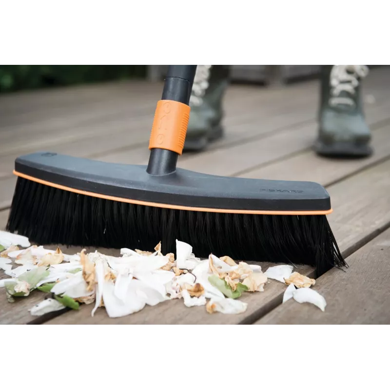 Fiskars 1001416 šluota Plastikinė Juoda, Oranžinė