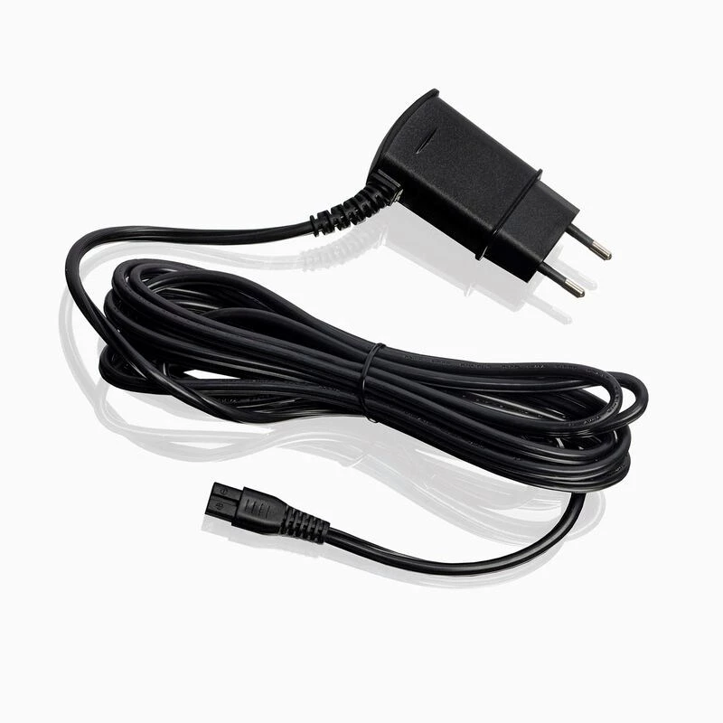 Elektrinis folijos skutimosi peiliukas BABYLISS UVFOIL01 — kelioninio dydžio folijos skustuvas, maitinamas baterijomis