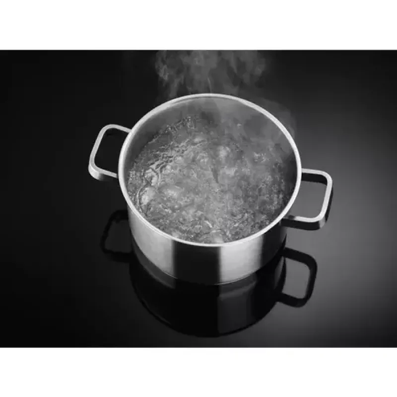 Įmontuojama indukcinė kaitlentė Electrolux EIT61443B, 4 zonų, lietiminis valdymas