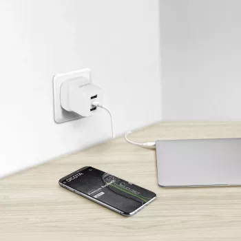 Dicota maitinimo šaltinis – kompaktiškas, nešiojamam kompiuteriui – 32 vatai – 3 A – 3 išvesties prievadai (USB-C, 2 x USB)