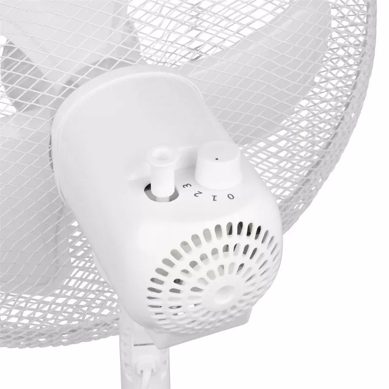 Tristar | VE-5755 | Stovinis ventiliatorius | Balta | Skersmuo 40 cm | Greičių skaičius 3 | Svyravimas