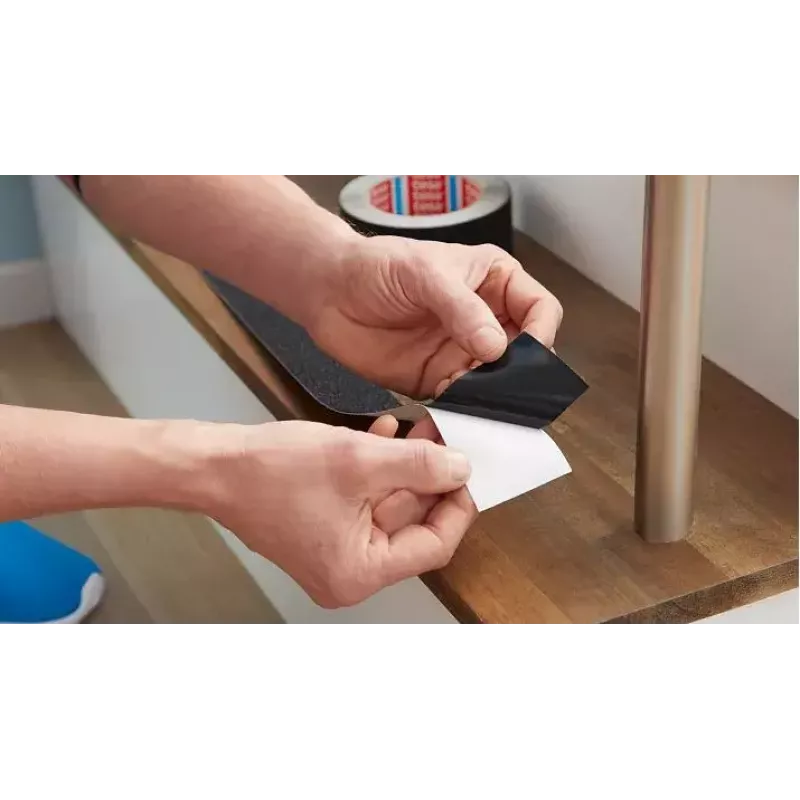 Lipni juosta TESA 55587-00000-11 Juoda 5 m