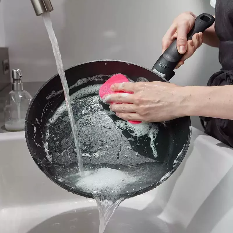 Universali keptuvė Fissler Adamant Comfort apvali 24 cm juoda