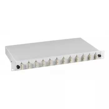 Dalinai surinkta SC OM4 išplečiama jungčių dėžutė 12 adapterių EFB Elektronik B61203.12OM4