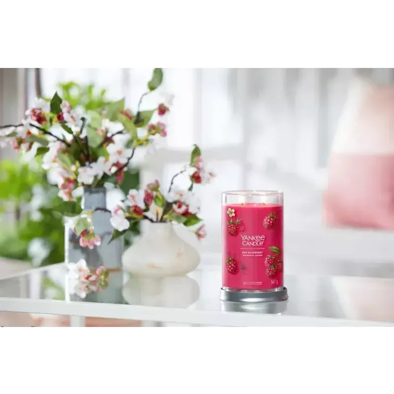 Vaškinė cilindro formos žvakė „Yankee Candle“ 1724404E, aukštis 149 mm, skersmuo 9,9 cm