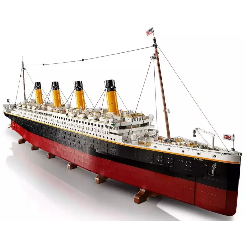 LEGO rinkinys ICONS 10294 Titanic modelio kopija — 9 090 detalių, 18+