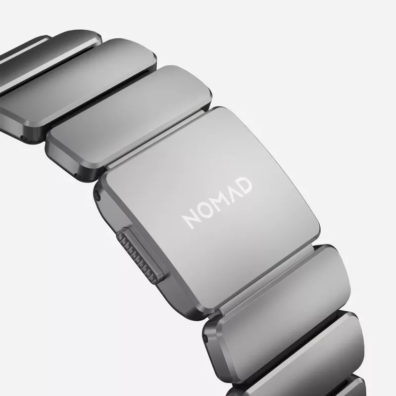 NOMAD Stratos Band - titaninis dirželis, skirtas Apple Watch 49mm su FKM (natūralus titanas, juodas FKM)
