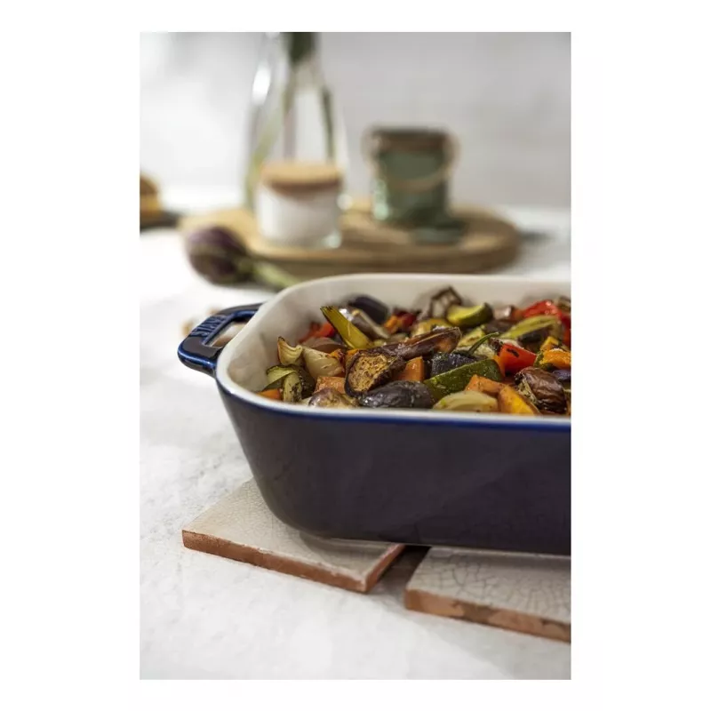 Staub Rectangular Dish Ceramic, tamsiai mėlyna, 34x24x7.6