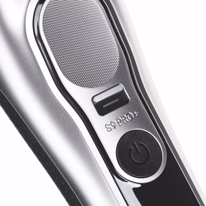 Braun Series 9 Pro+ 9667CC vyriška barzdaskutė Elektrinė barzdaskutė Plaukų kirpimo mašinėlė Sidabrinė