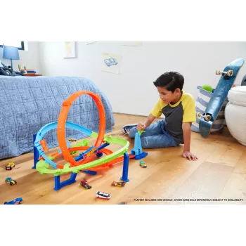 Hot Wheels Action Loop Cyclone Challenge trasos rinkinys su 1:64 mastelio mašinėle, lengvas saugojimas