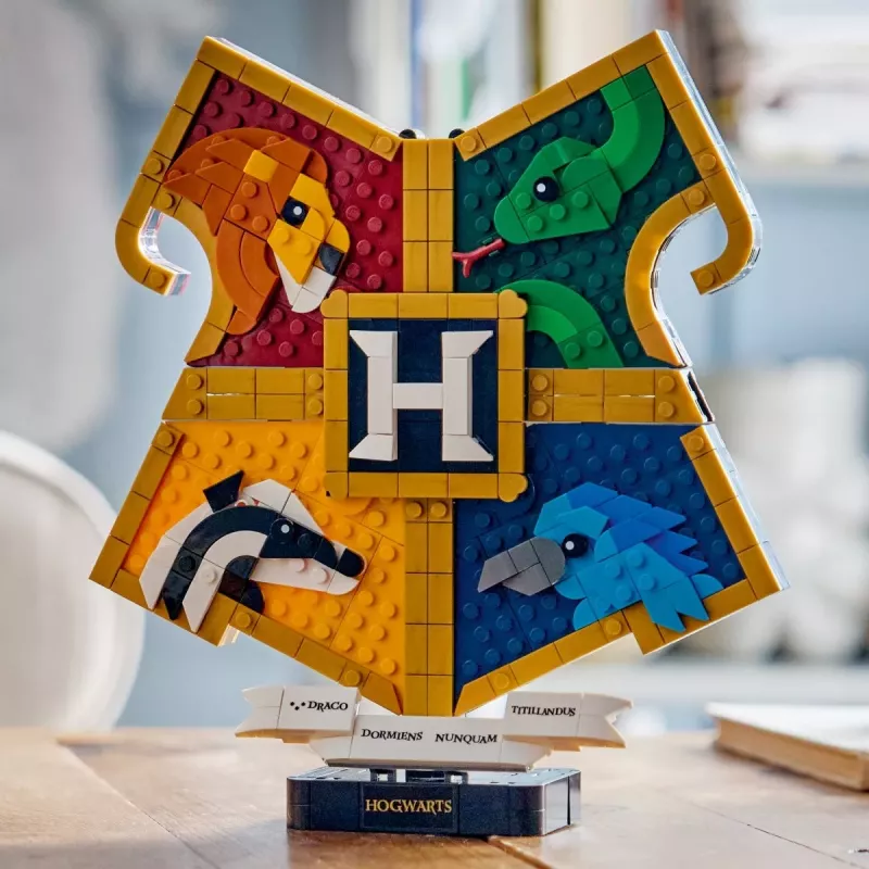 LEGO Harry Potter 76462 Hogvartso namų herbas (545 d.)