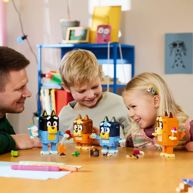 LEGO Bluey 11217 Iš kaladėlių sukurta Bluey šeima (466 d.)