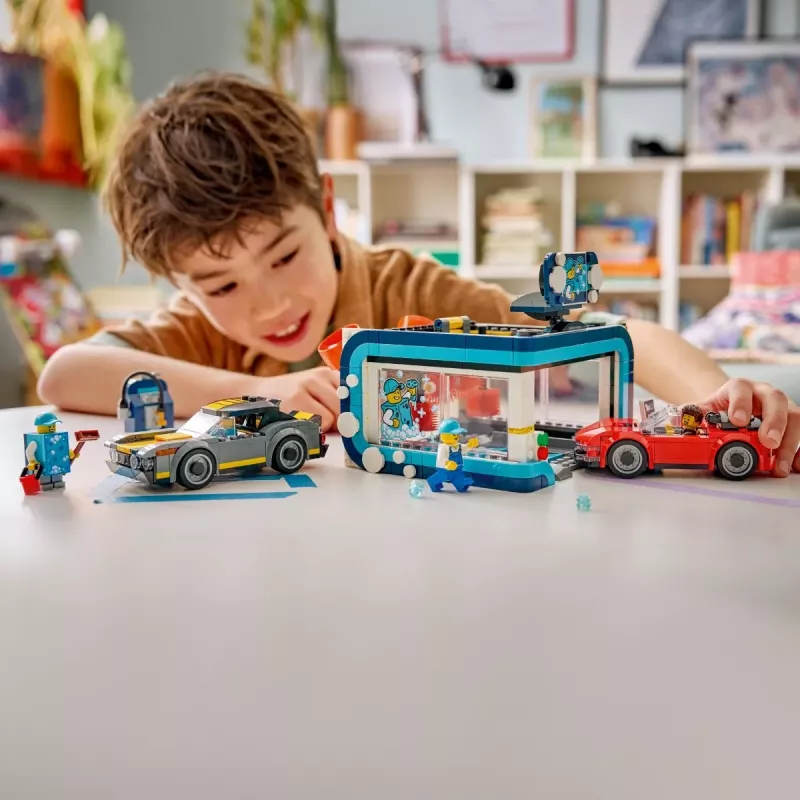 LEGO City 60497 Automobilių plovykla (583 d.)