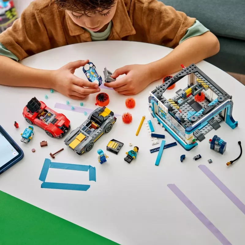 LEGO City 60497 Automobilių plovykla (583 d.)