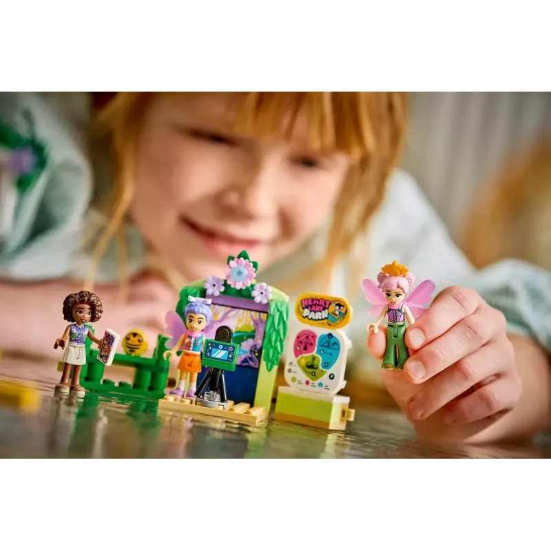 LEGO Friends 42702 Besisukantis gėlių ir fėjų puodelių atrakcionas (321 d.)