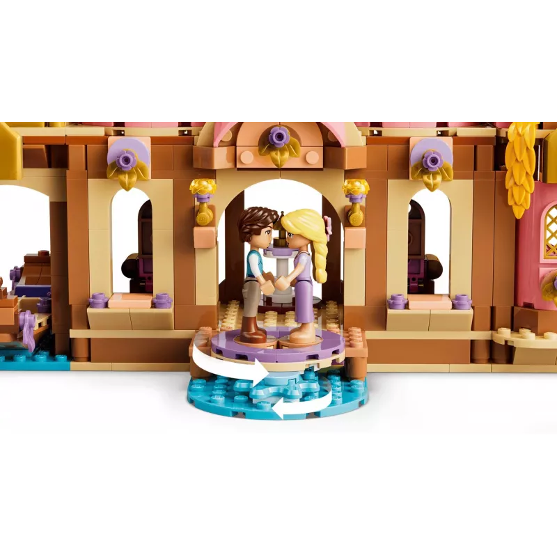 LEGO Disney 43297 Rapunzel pilis (676 d.)
