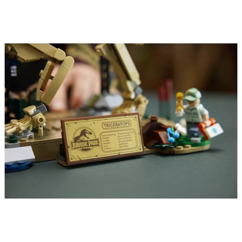 LEGO Jurassic World Dinosaur Fossils: Triceratops 77985 (1154 vnt.)