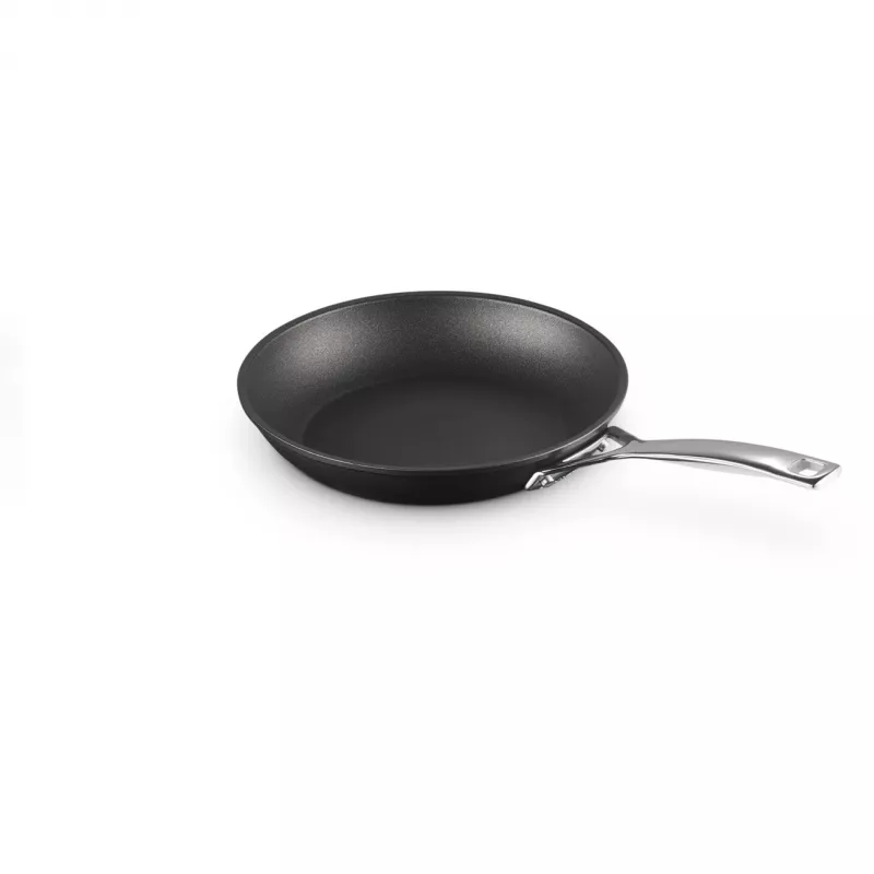Le Creuset sustiprinta nesvylančioji negili keptuvė, 28 cm, juoda