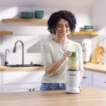 Nutribullet NBT1006MW Turbo asmeninis blenderis 1000W matinė balta
