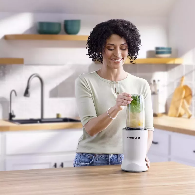 Nutribullet NBT1006MW Turbo asmeninis blenderis 1000W matinė balta
