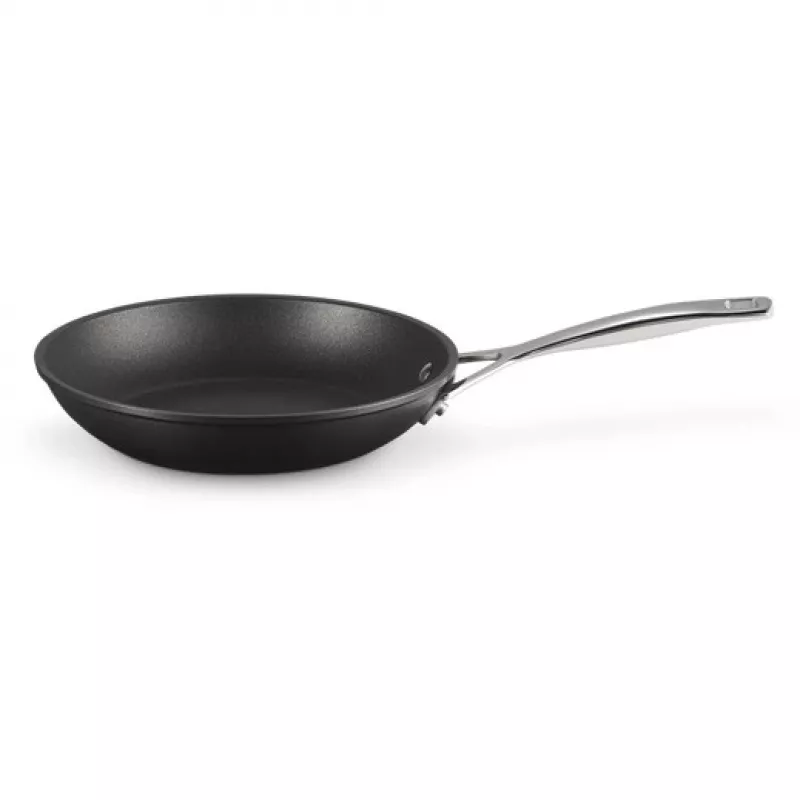 Le Creuset Toughened Non-Stick Shallow Frying Pan 26 cm Cerise