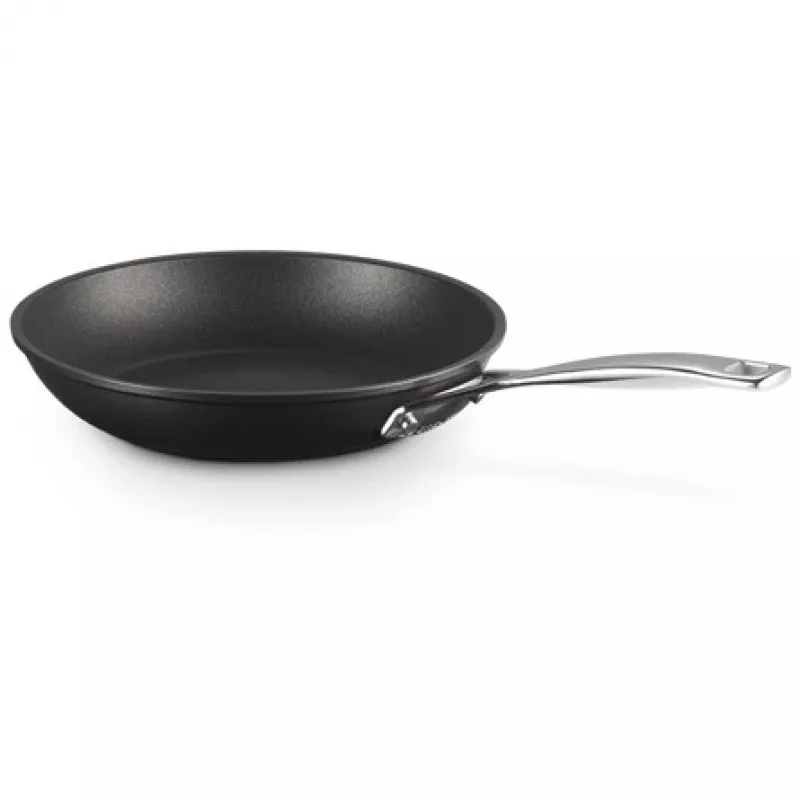 Le Creuset Toughened Non-Stick Shallow Frying Pan 26 cm Cerise