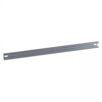 EFB Elektronik C-Profile, skirtas 19 colių montavimui, 483 x 30 x 15 mm, plyšio plotis 16 mm, 2 montavimo skylės