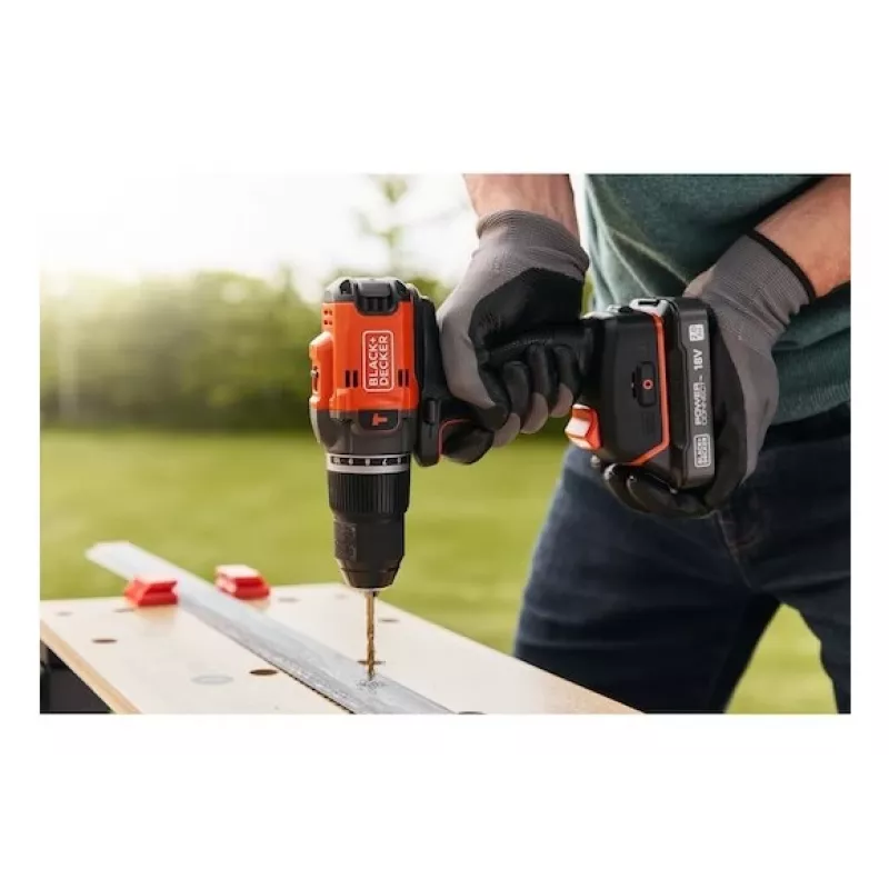 Black & Decker BLD683XN-XJ Laidinis smūginis gręžtuvas 680W 13mm Raktinis griebtuvas 0-3000 RPM Juoda/Oranžinė