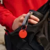 Chipolo POP Bluetooth Tracker su keičiama baterija, skirta iOS ir Android, mėlyna
