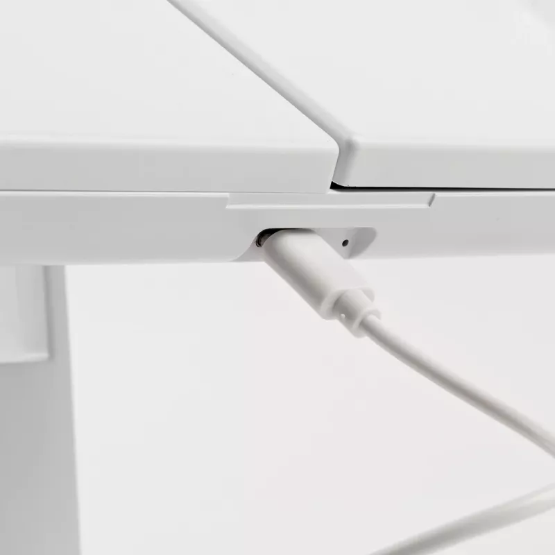 Girmi BE05 Veidrodis makiažui su 5x padidinimu ir LED apšvietimu, sidabrinis