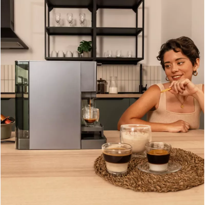 Cecotec FreeStyle Latte T Espresso aparatas - 20 barų siurblio slėgis, įmontuotas pieno putotojas, 1350 W, pilka